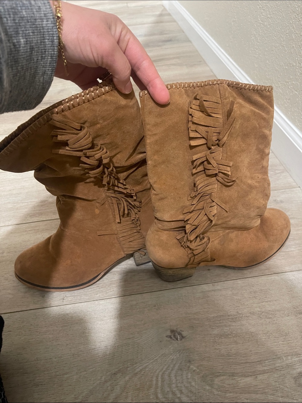 Rampage Brown Suede Fringe Moccasin Boots